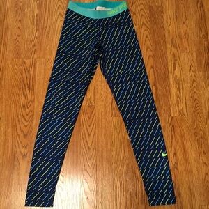 Women Nike Dri-fit leggings